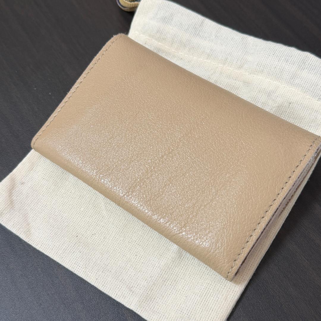 【新品未使用】イルビゾンテ 名刺入れ カードケース カフェラテ ライトグレー