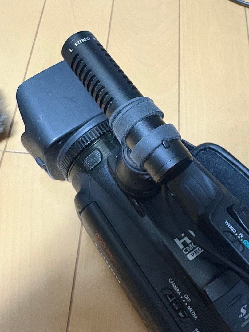 【指向性マイク】canon DM E100