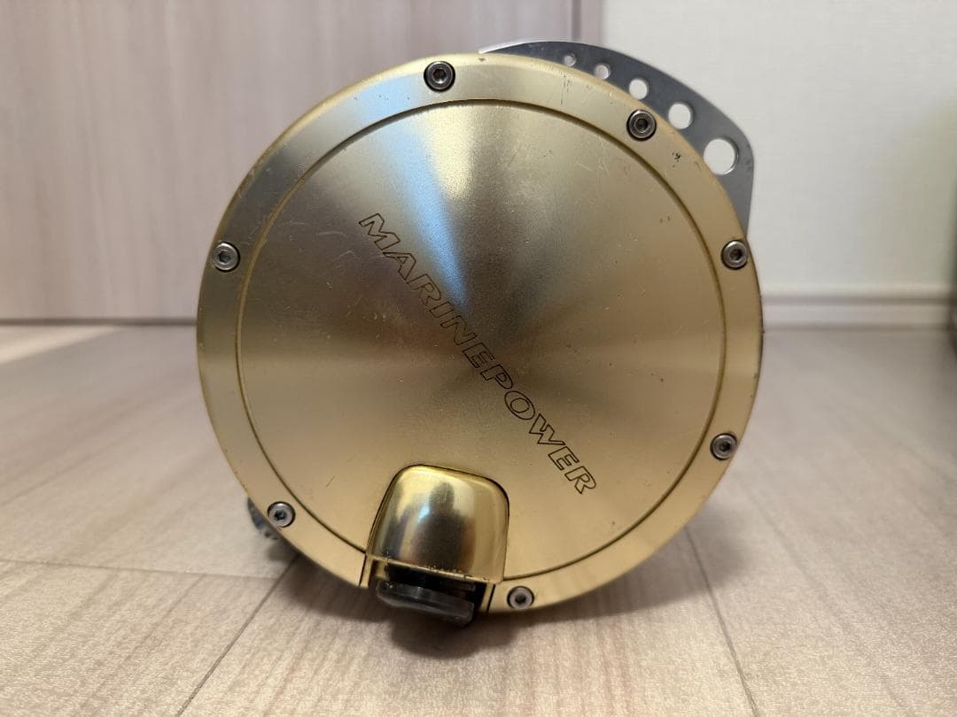 ダイワ　マリンパワー　3000-24V　電動リール