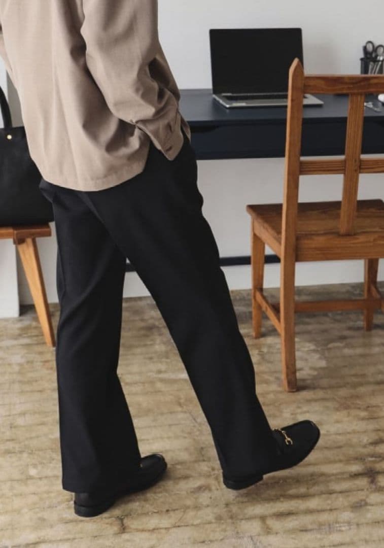 【新品】BEAMS　SOLOTEX SHOECUT PANTS　L　ブラック