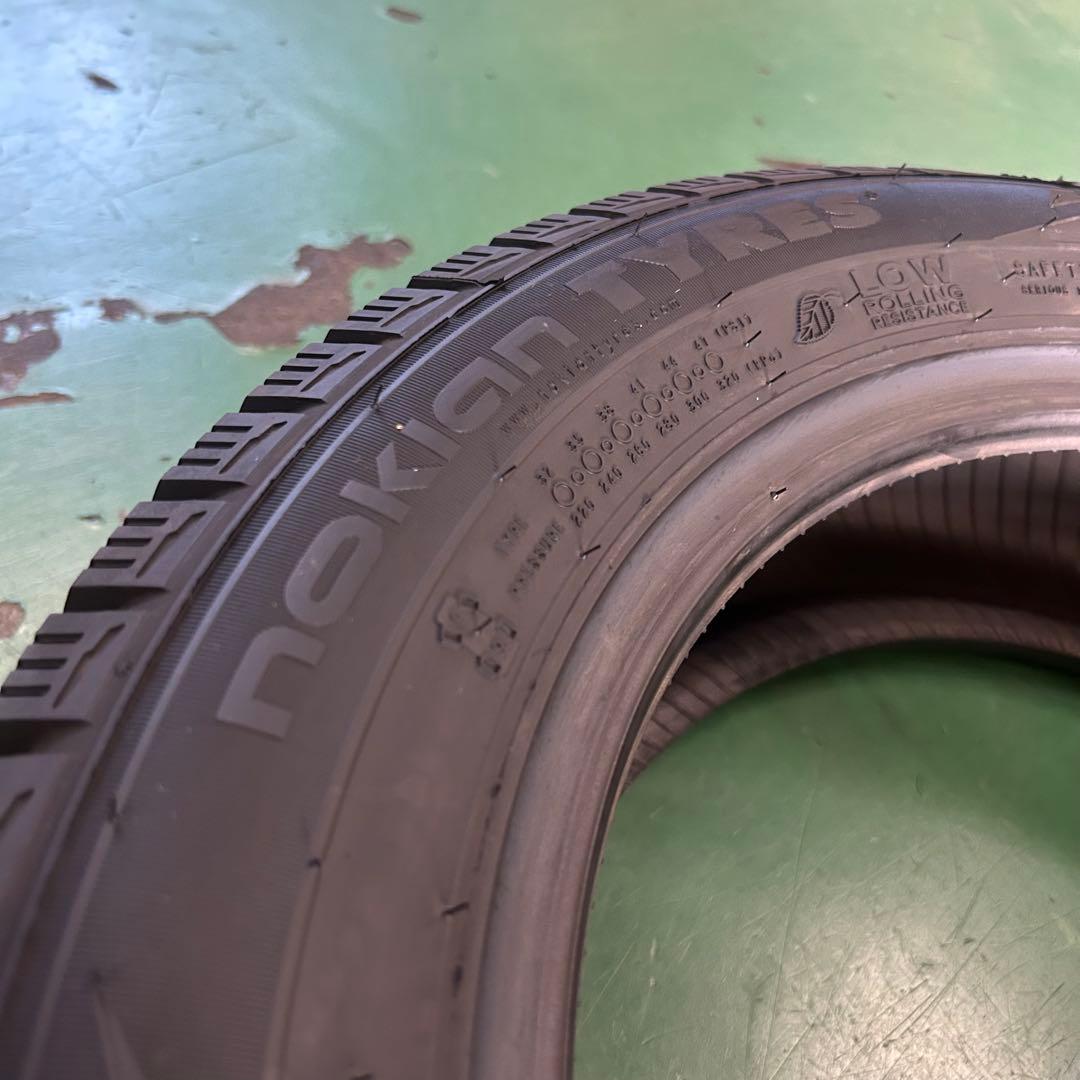 新品同様！中古スタッドレス　155/65R14　ノキアン4本セット　軽自動車用