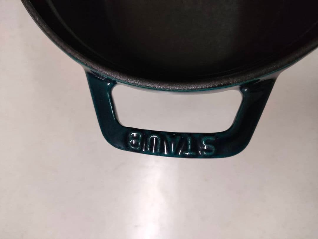ストウブ　staub ラメール　14cm ココットラウンド