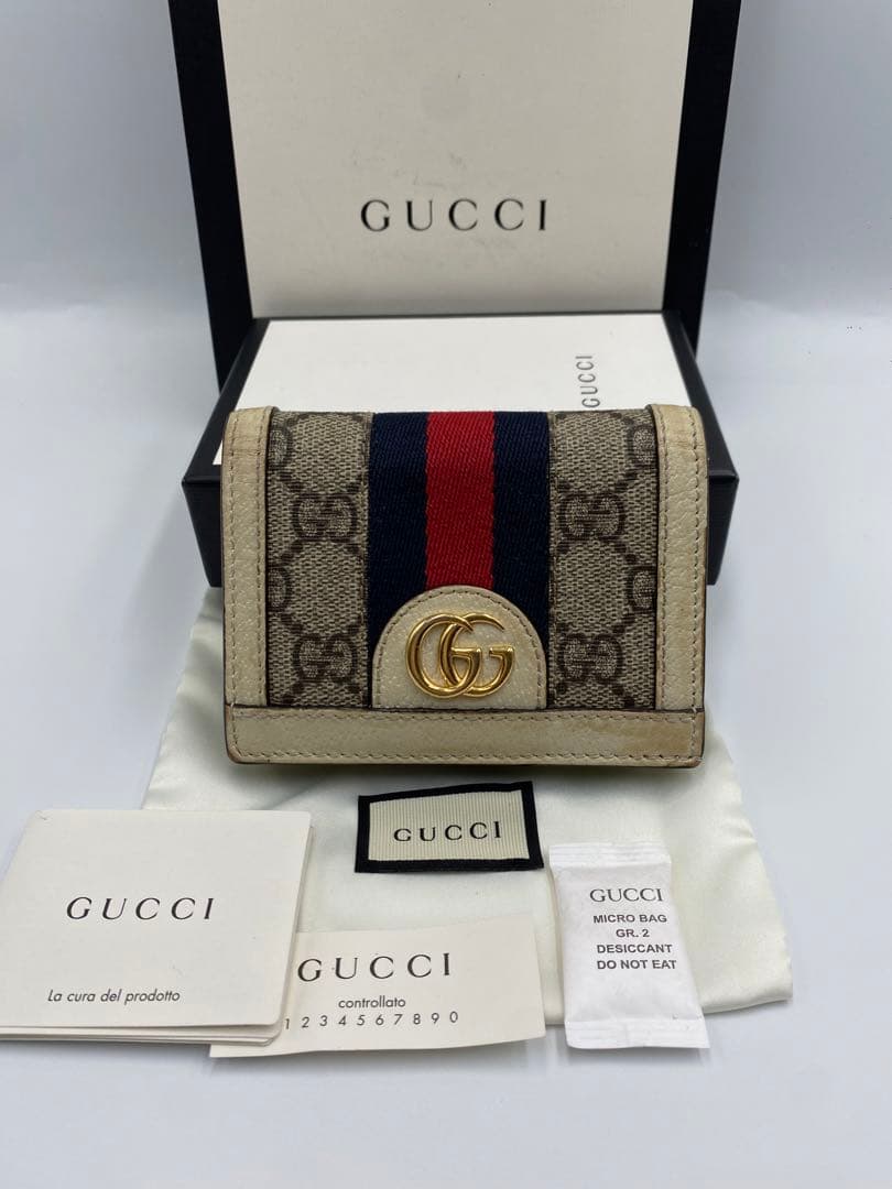 美品‼️グッチ 二つ折り財布 オフディア GGマーモントシェリーライン