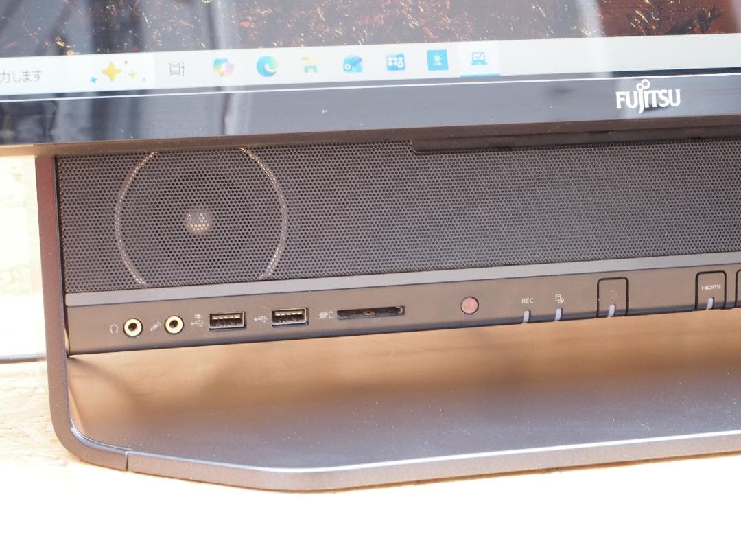 FMV FH90/B2　27インチ 液晶一体型デスクトップ テレビ機能付