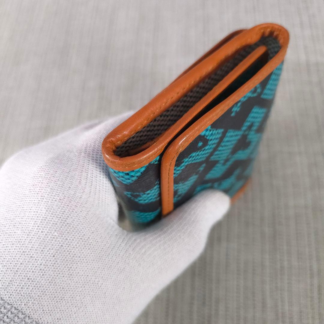 極美品　ヴィヴィアン　ウエストウッド　オーブ　二つ折り財布　財布