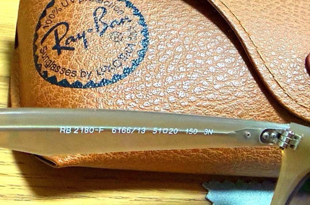 Ray-Ban レイバン　サングラス ベージュ