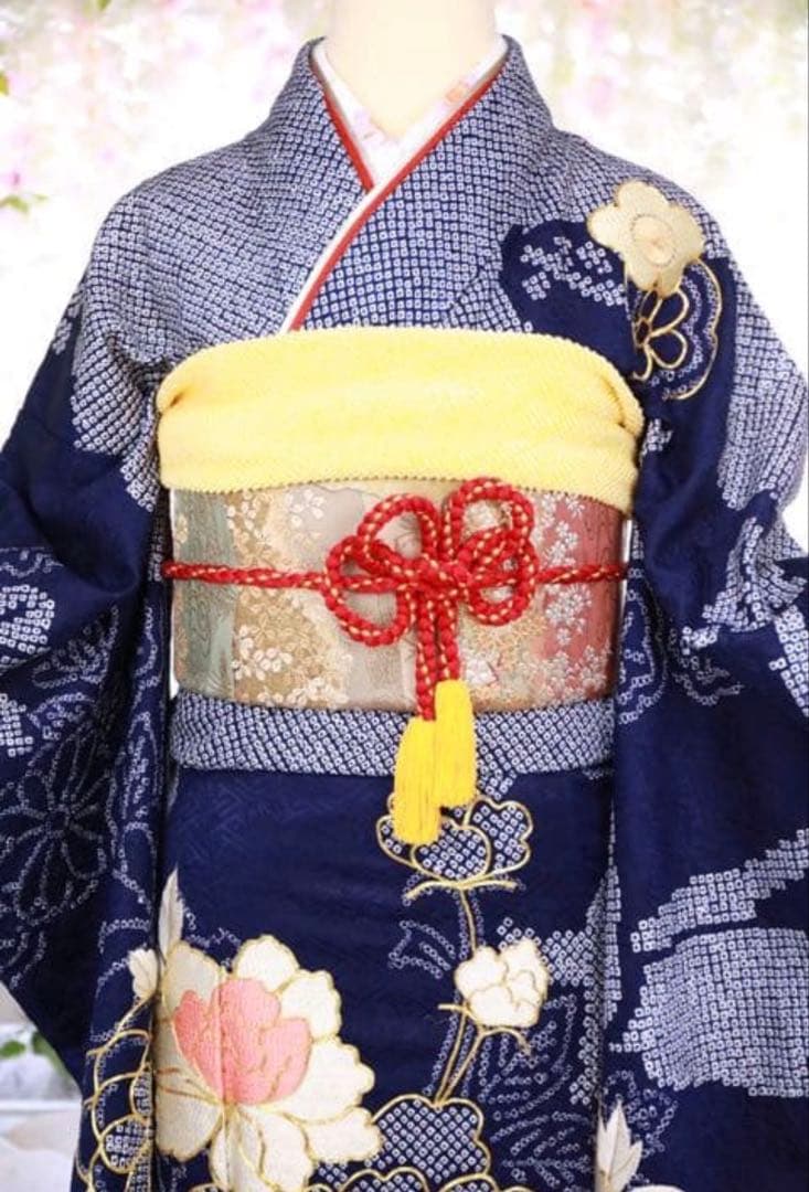 専用ページ♡✨️希少✨️絞り 美品 紺色に豪華な金刺繍 振袖 袋帯セット