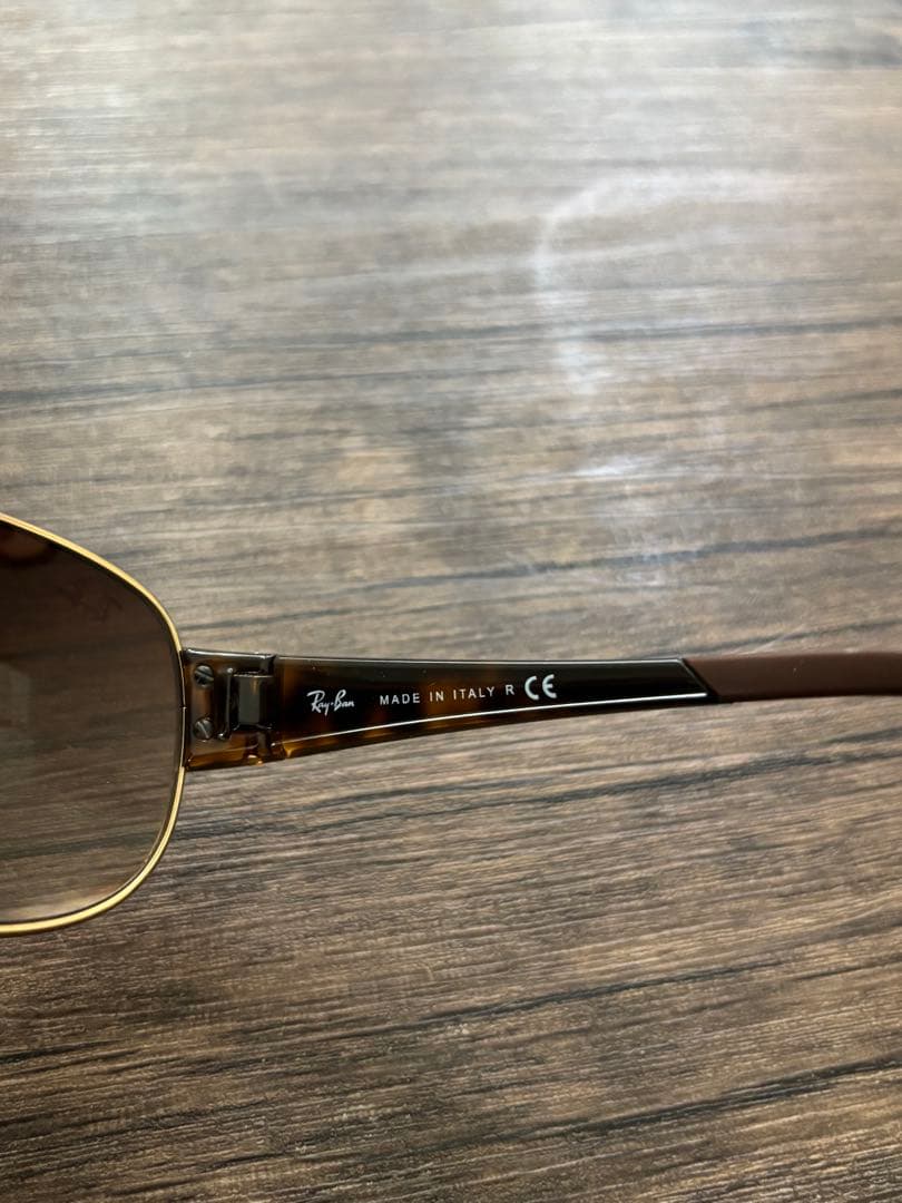 Ray-Ban RB 3467 ブラウンサングラス