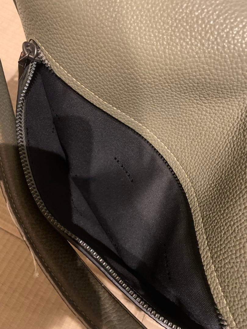 coach ソフト タビー メッセンジャー　ハンドバッグ