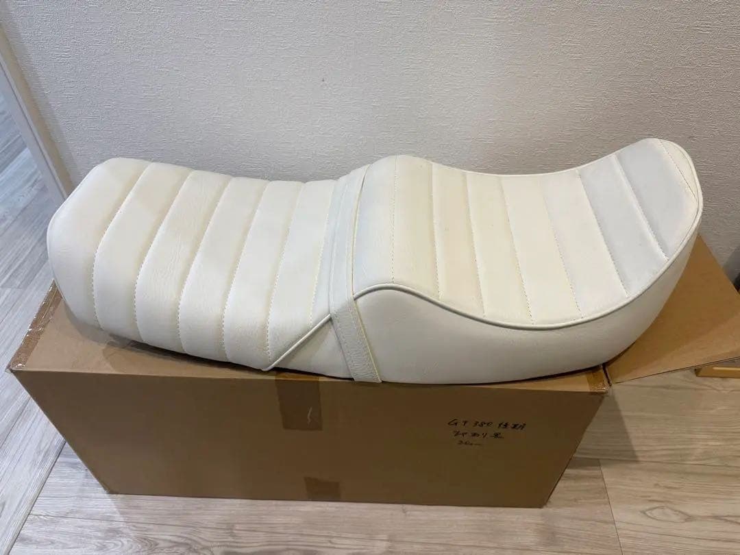 GT380用チョビ三段シート　涼