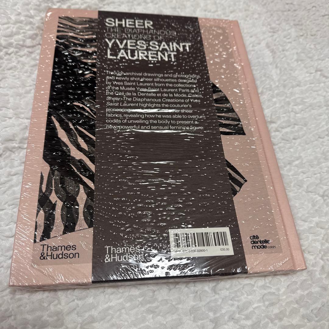 イブサンローラン美術館　パリ　洋書　イブサンローラン