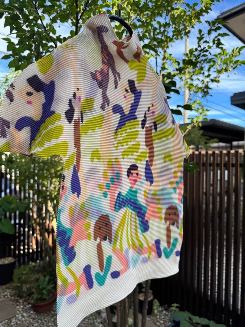 me by ISSEY MIYAKE アートプリント ハイネック　半袖
