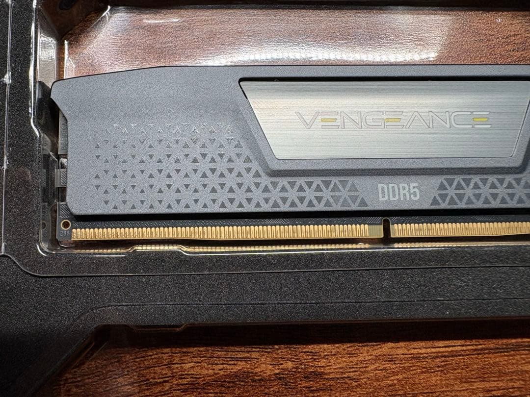 メモリー CORSAIR DDR5-5600MHz 32GB