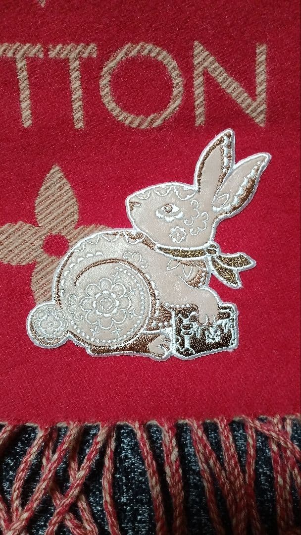 LOUIS VUITTON レッド マフラー ウサギモチーフ