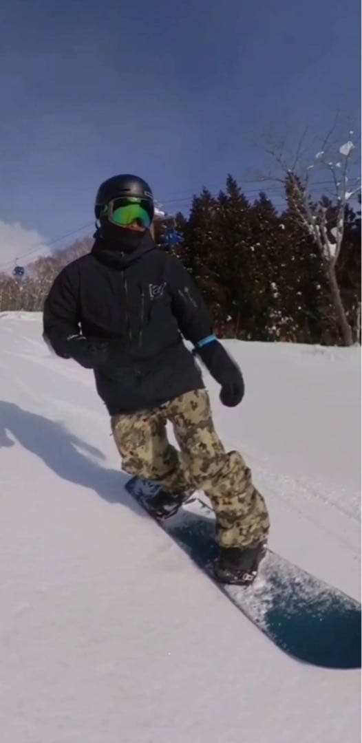 Burton ak 迷彩柄 スノーボードパンツ