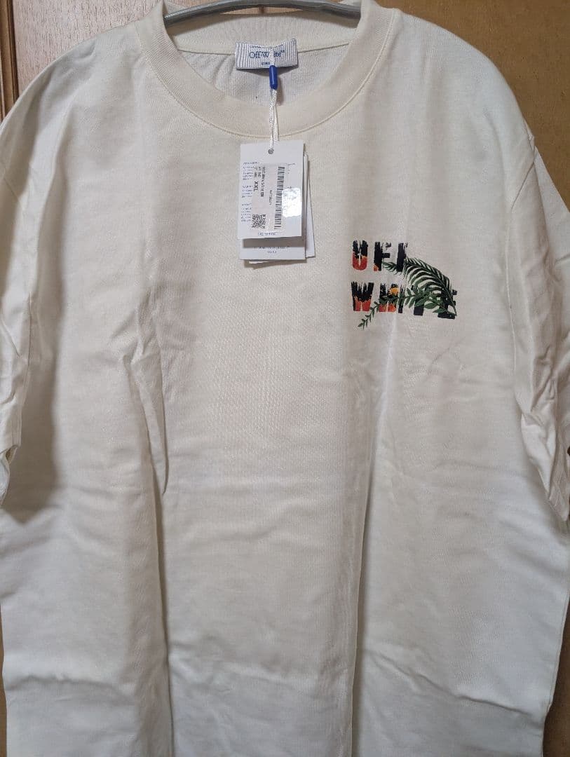 OFF WHITE グラフィックTシャツ