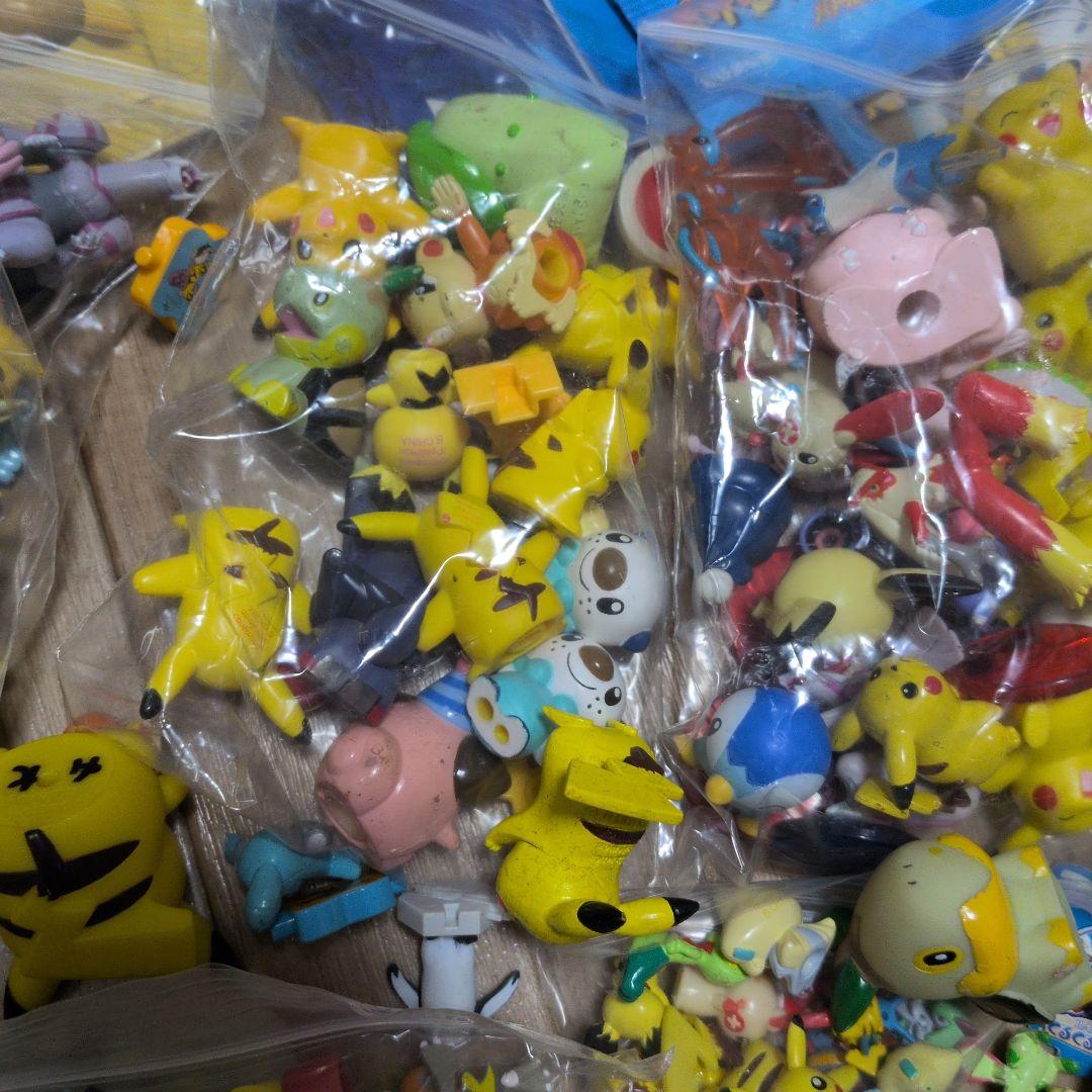 ポケモン＊ミニフィギュア　シール他＊大量セット＊バラ売り不可