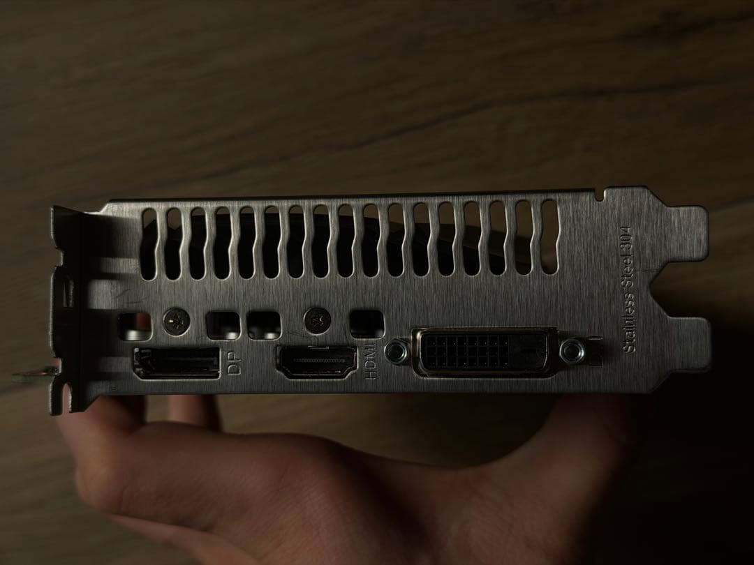 ASUS GTX 1660 SUPER 動作確認済み グラフィックボード