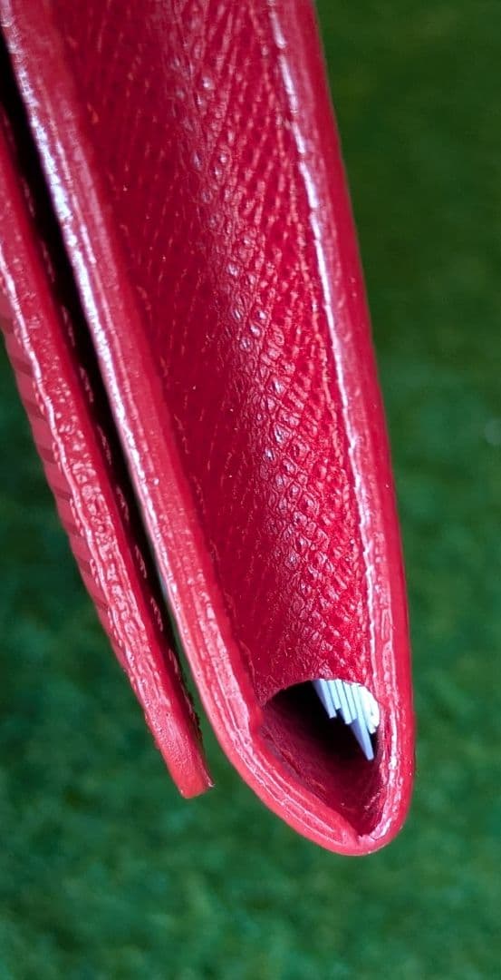ルイヴィトン エピ 赤 レディース 本革 名刺入れ LOUIS VUITTON