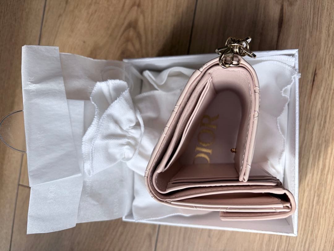 Dior Lady Dior ロータスウォレット 三つ折り財布