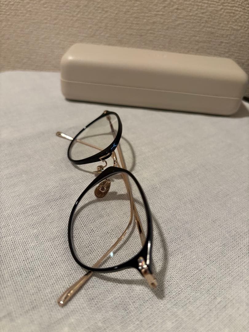 JINS 調光レンズメガネ（度なし）
