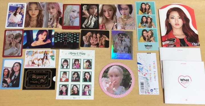 【値下げ中】TWICE アルバム CD まとめ売り トレカ付き (バラ売り可能)
