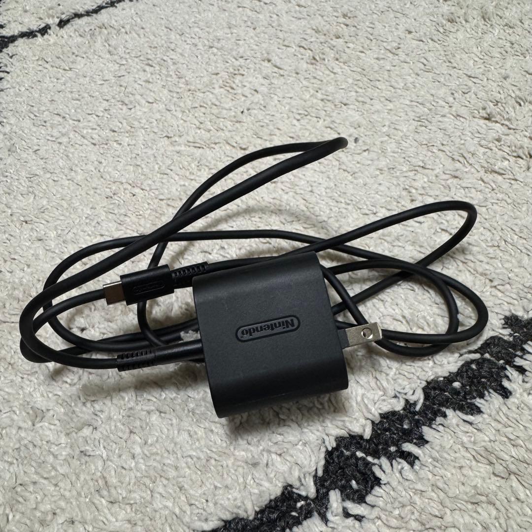 ほぼ新品 Nintendo Switch 2　本体　コントローラー　セット販売