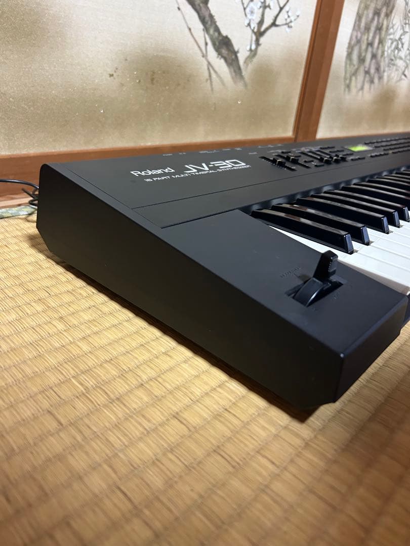 【美品】ローランド JV-30 シンセサイザー61鍵