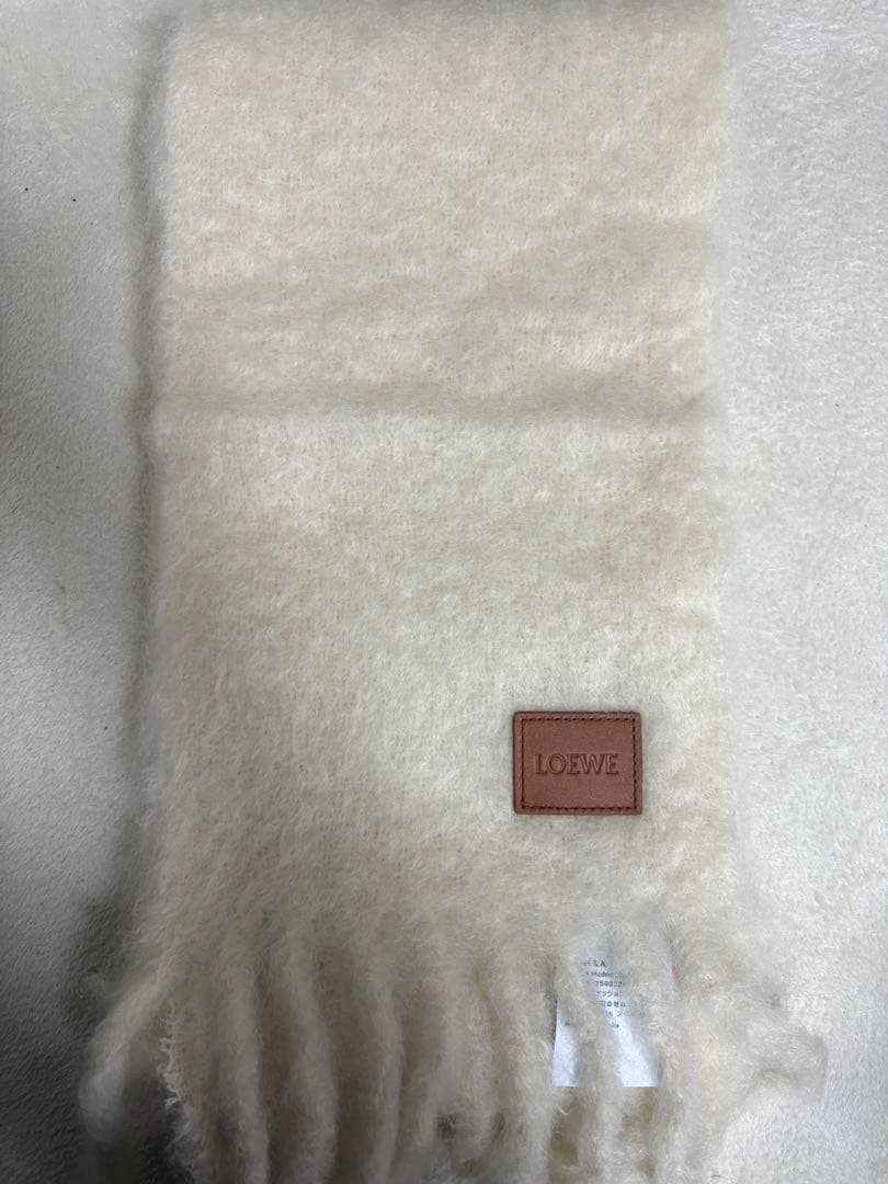 新品未使用LOEWE ロエベ マフラー