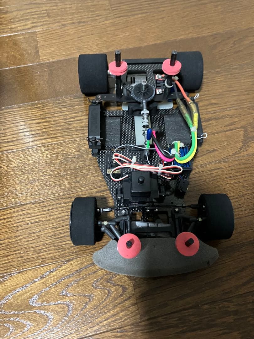 カワダ　M300GT カーボンシャーシ　受信機以外のメカ付きkawada 中古