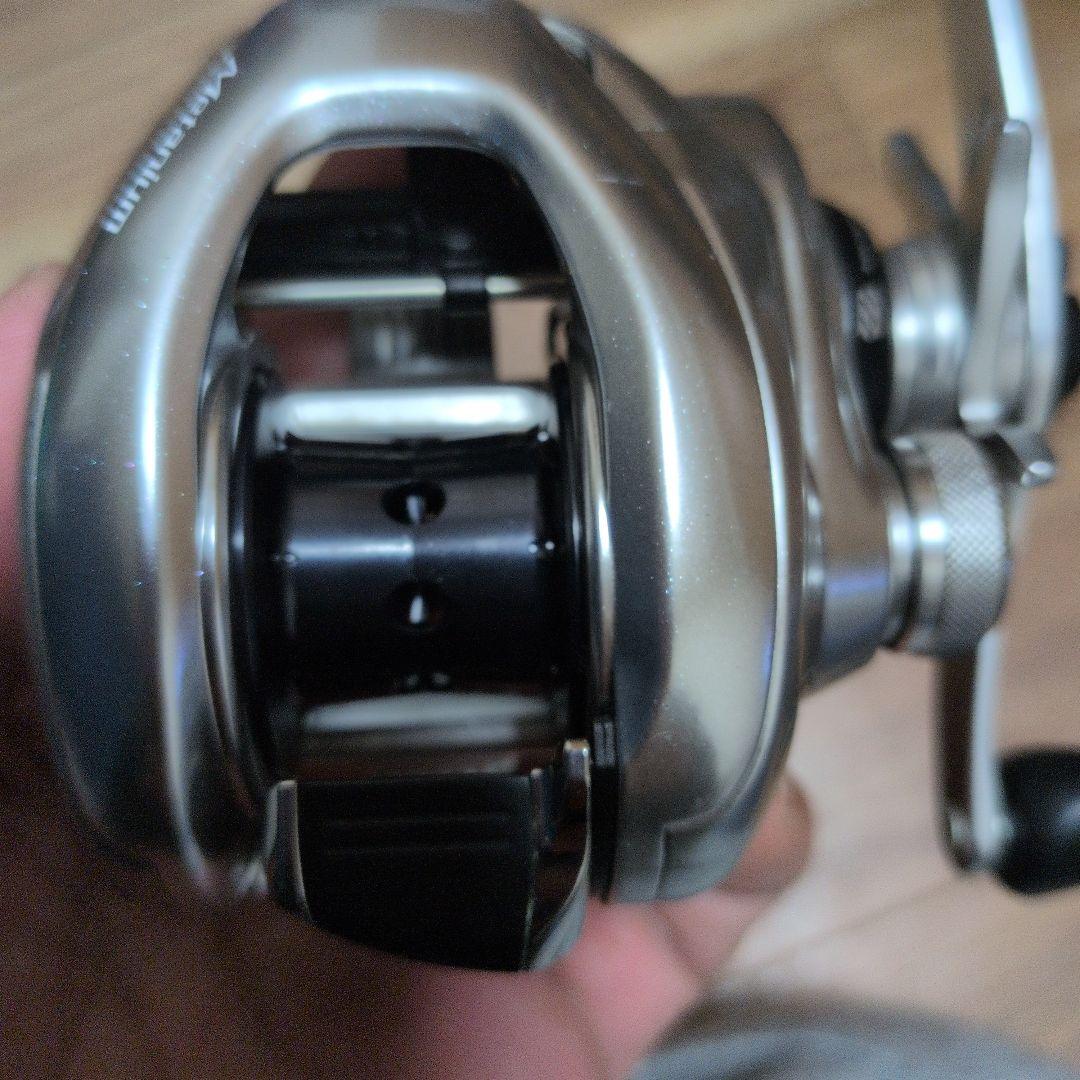 SHIMANO nium MGL XG ベイトリール　　オマケ２つ付き