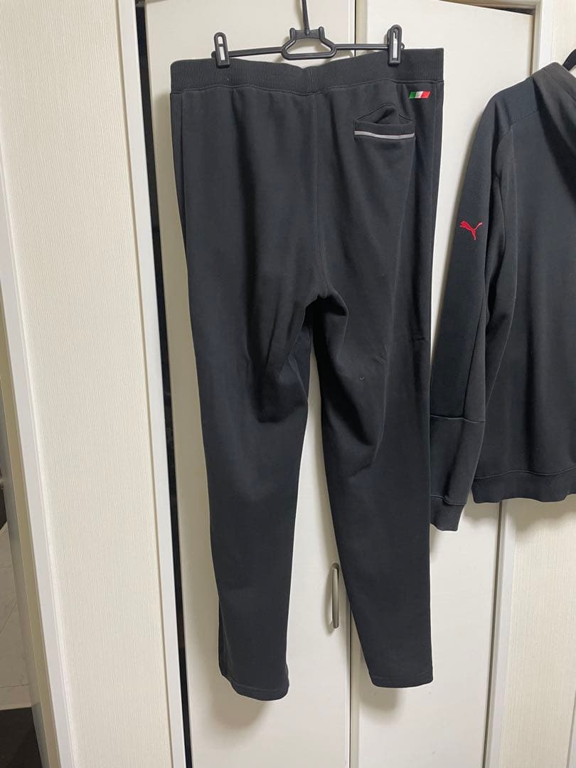 PUMA Ferrari フルジップフーディとパンツのジャージ上下セット XL