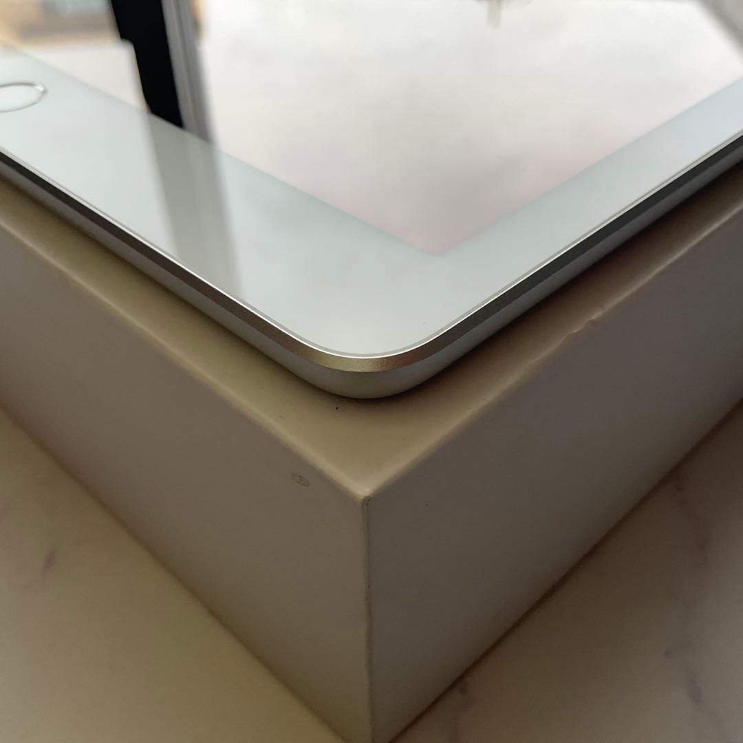 【美品】Apple iPad 第6世代 Wi-Fi 32GB