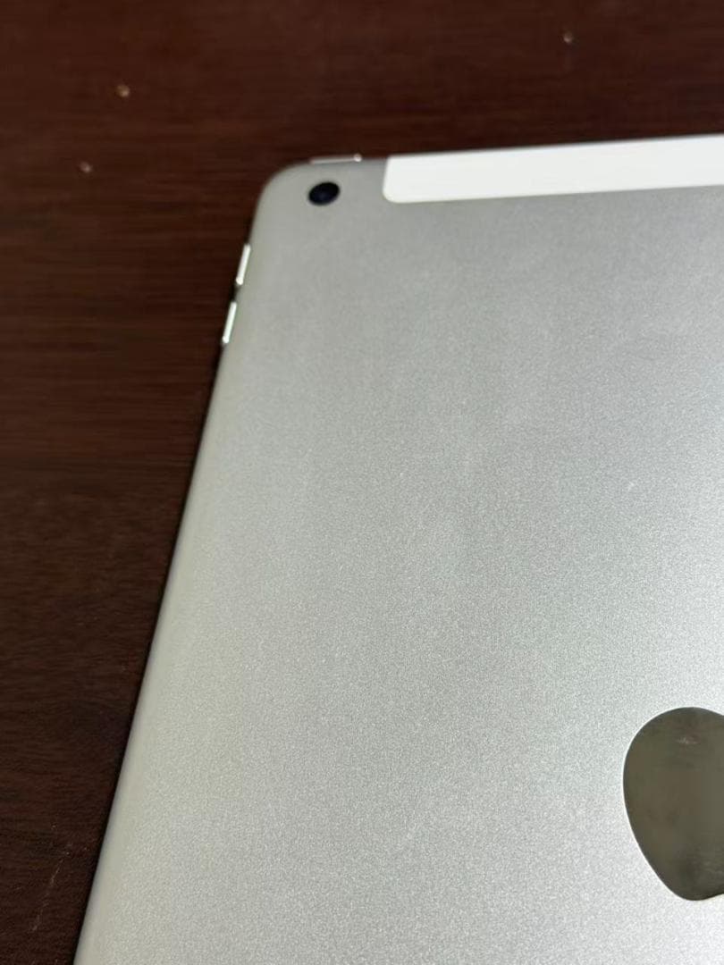 iPad 第８世代 本体 128GB　 Cellular