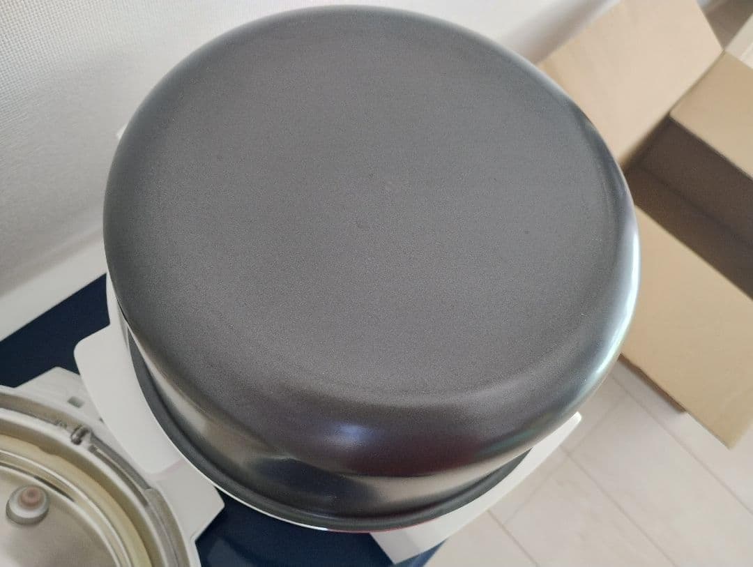 【USED】電気圧力鍋 4L 大容量 ホワイト 圧力鍋 PC-MA4-W