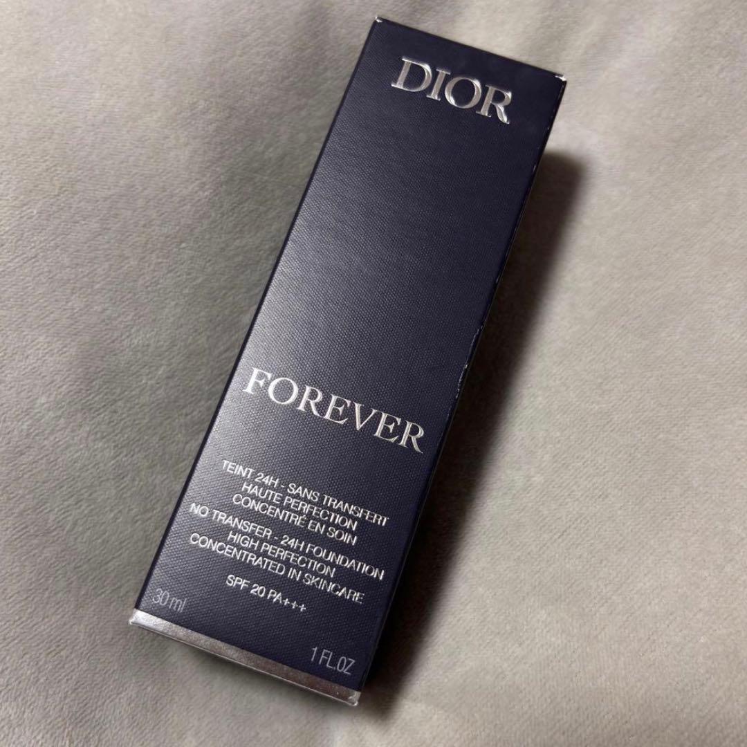 Dior ディオールスキン フォーエヴァー フルイド グロウ