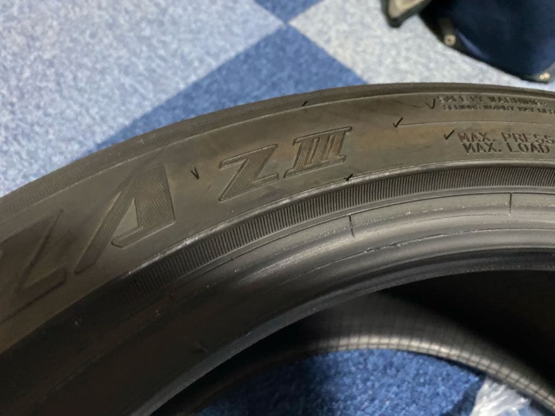 ダンロップ　ディレッツアZ III 215-45-17 2本セット