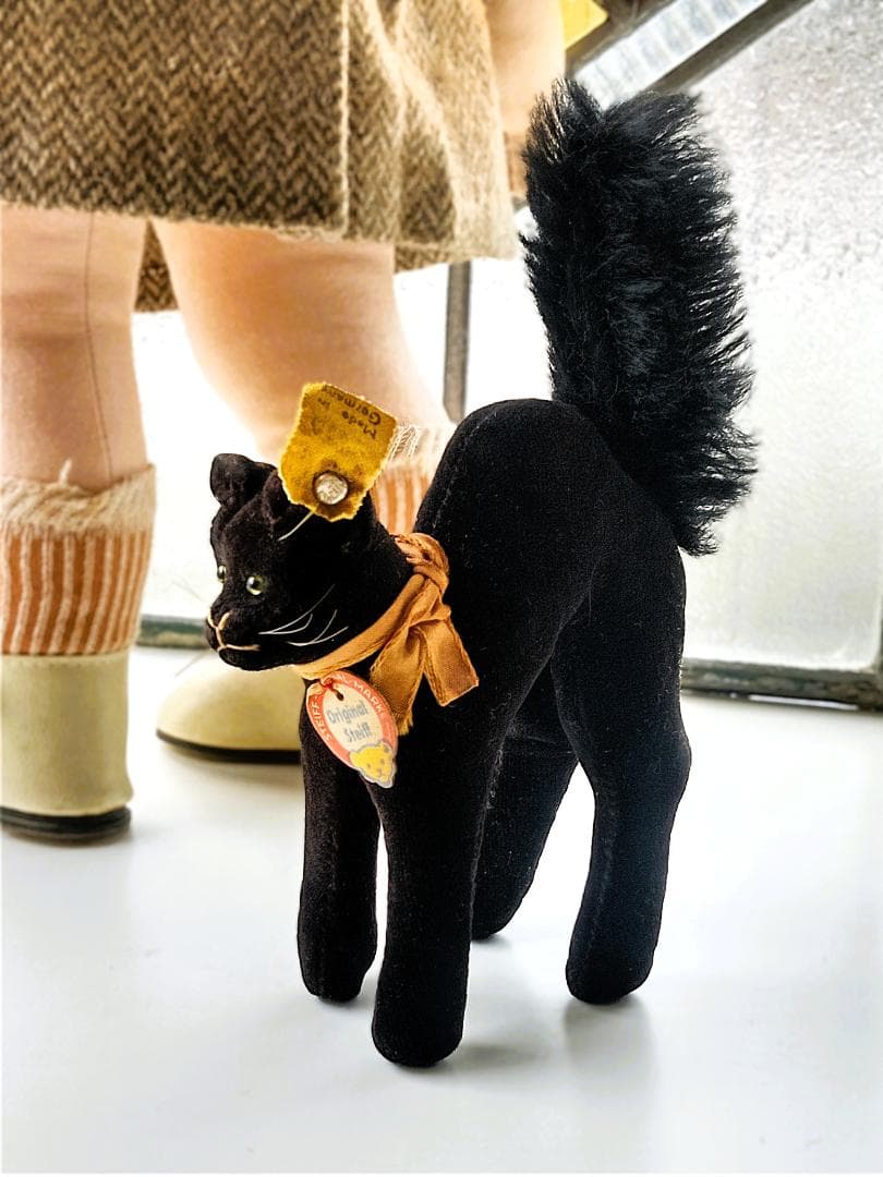 き*る様 スタイルのよいベルベット猫　シュタイフ　トムキャット　ALL ID’ｓ