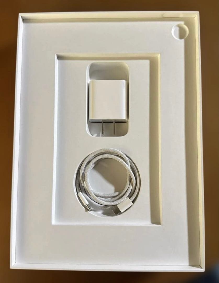iPad 10.9インチ 第10世代 64GB