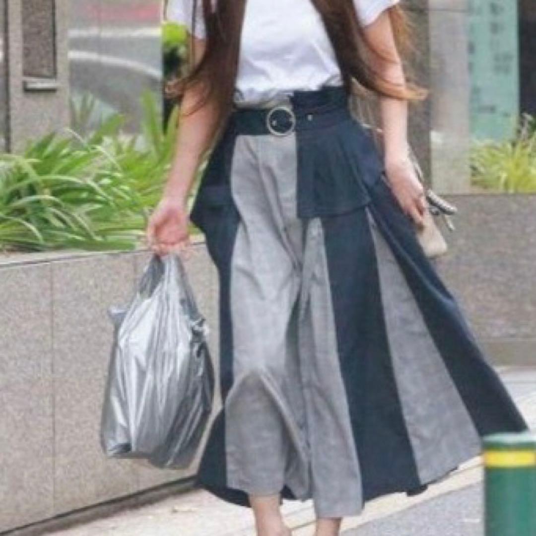 新品未使用　安室奈美恵着用　FURFUR アシンメトリータックスカート