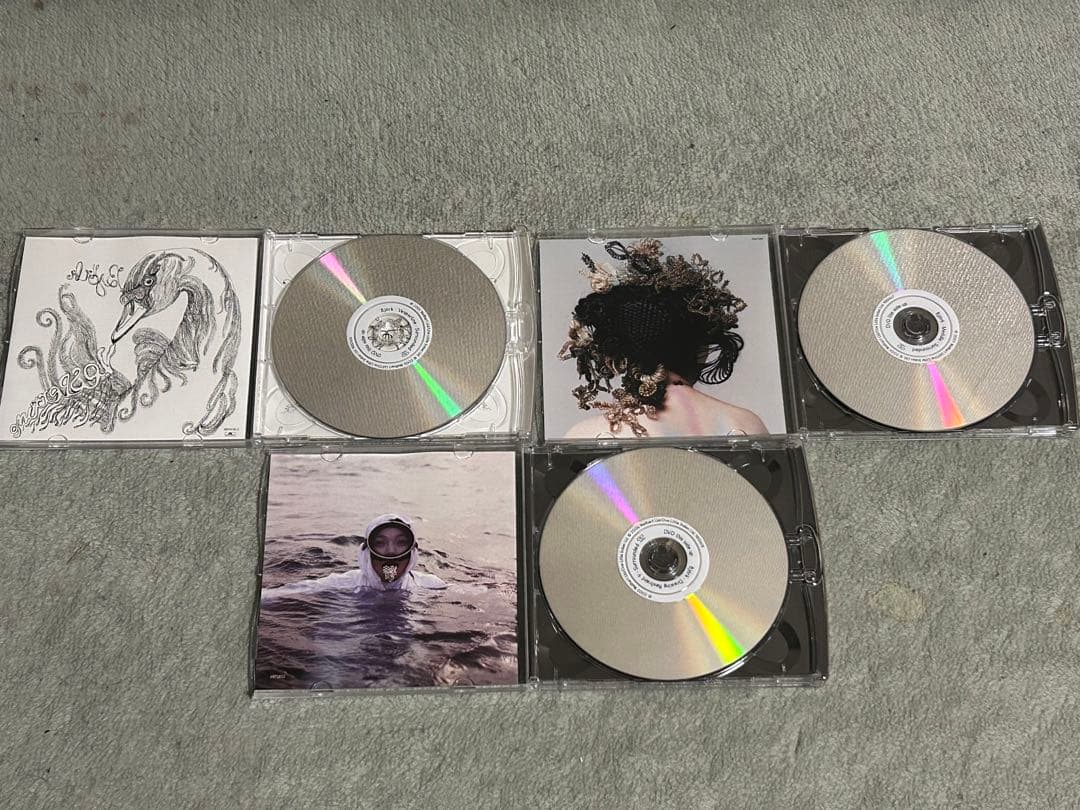 Bjork-Surrounded 輸入盤7枚組リマスターデュアルDisk