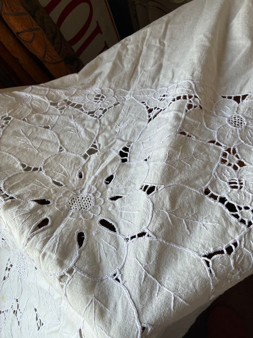 Ka アンティーク　大判カバー　テーブル　ベッド　カバークロス　刺繍レース