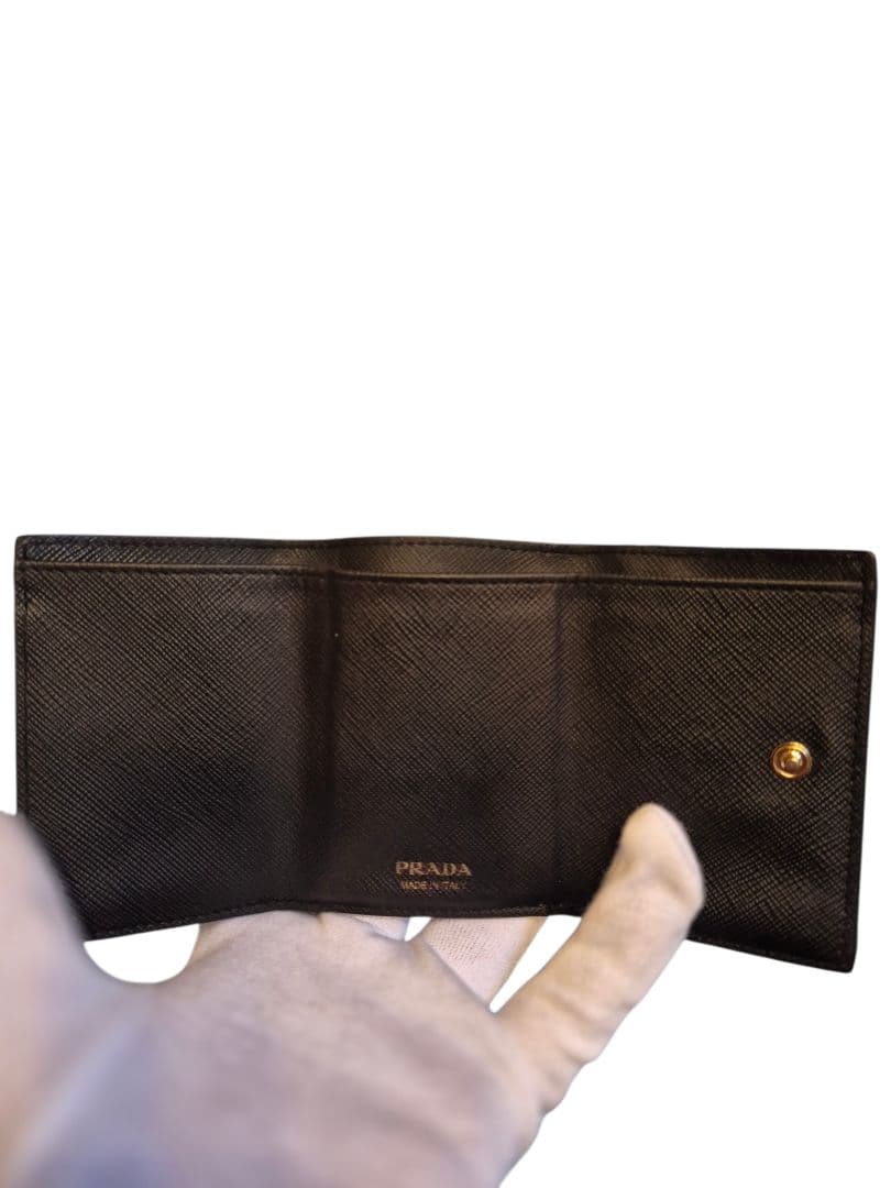 ＰＲＡＤＡ　プラダ　サフィアーノ　三つ折り財布 o