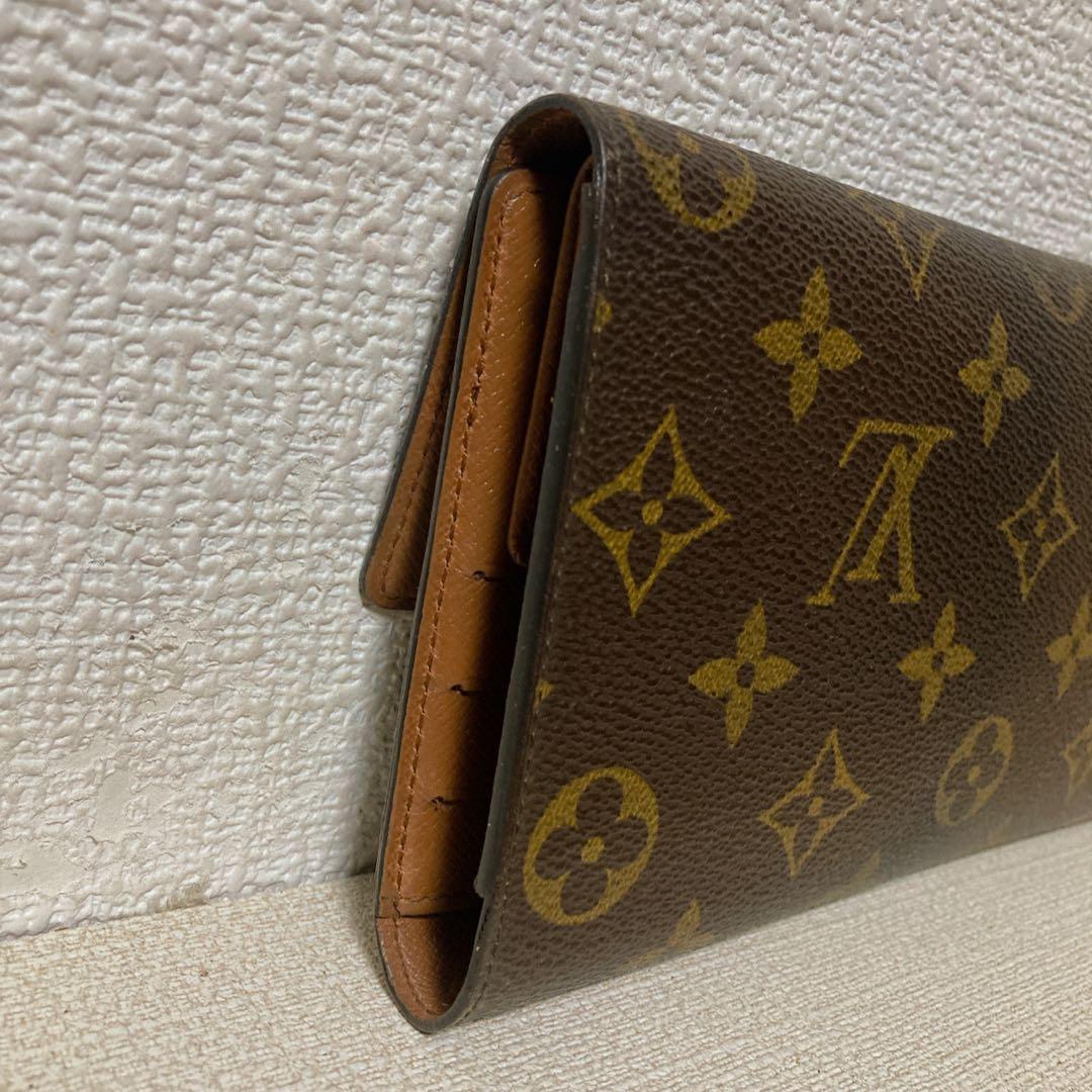 ルイヴィトン モノグラム インターナショナル 長財布 三つ折り 折りたたみ