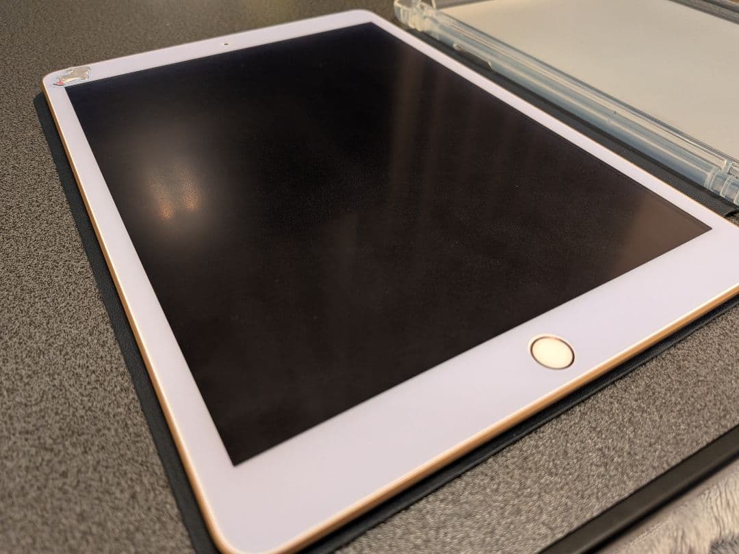iPad 第7世代 128 GB - Wi-Fi - ゴールド 本体