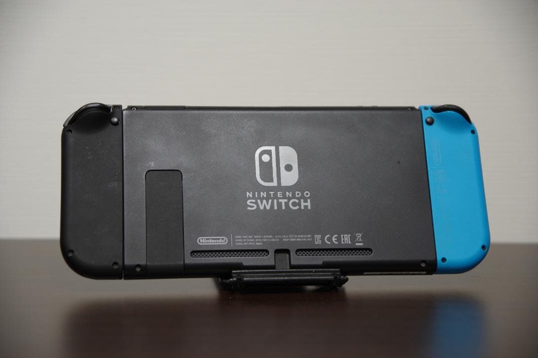 Nintendo Switch (右Joy-Con故障)