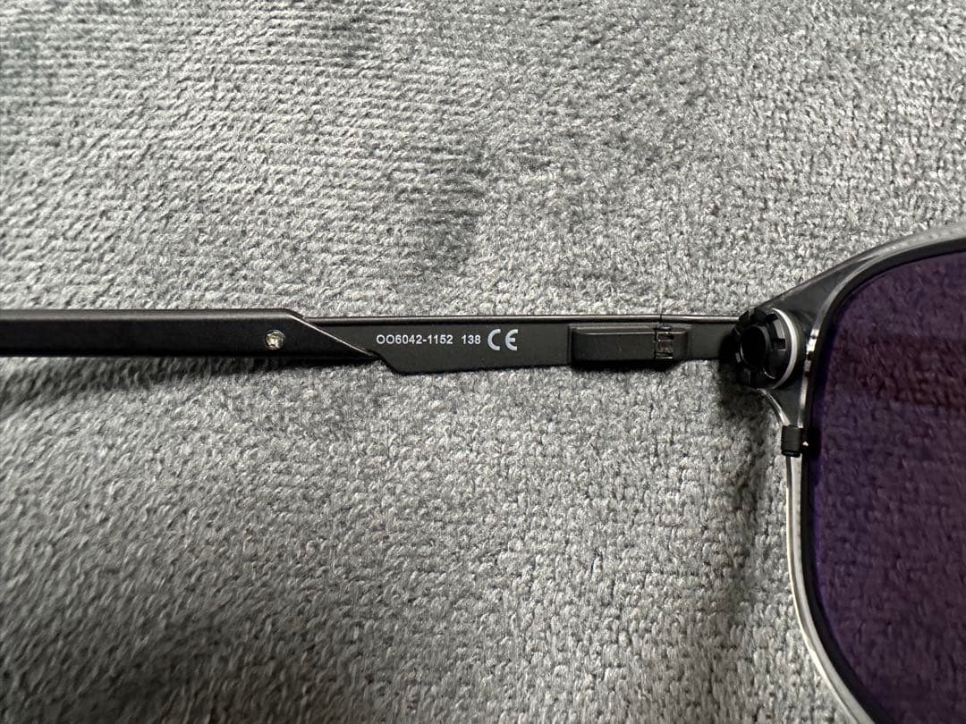【にゃー】OAKLEY/COLDFUSE/偏光/サングラス/収納袋付き