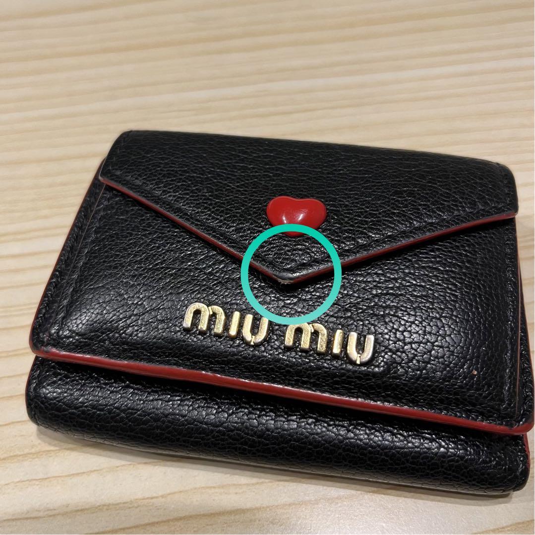 MIUMIU 黒 折り財布 ミニウォレット