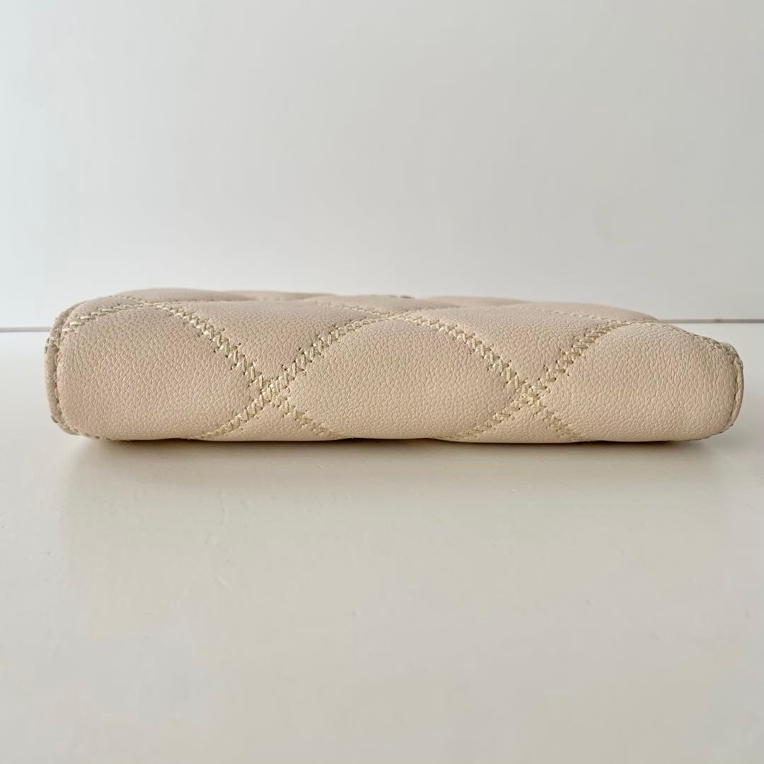 【TORY BURCH】トリーバーチ　二つ折り財布　ダイヤモンドキルト　ホワイト