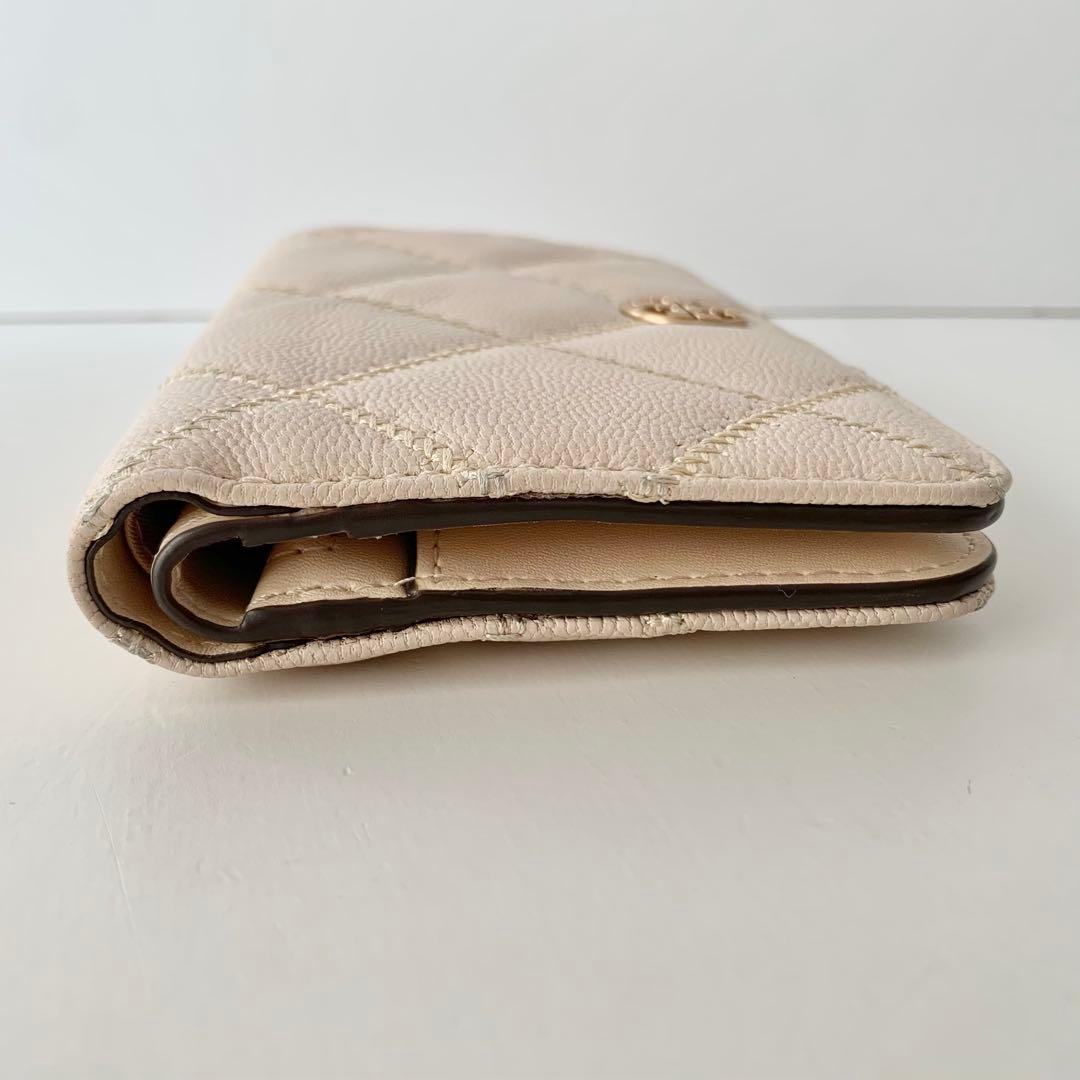 【TORY BURCH】トリーバーチ　二つ折り財布　ダイヤモンドキルト　ホワイト